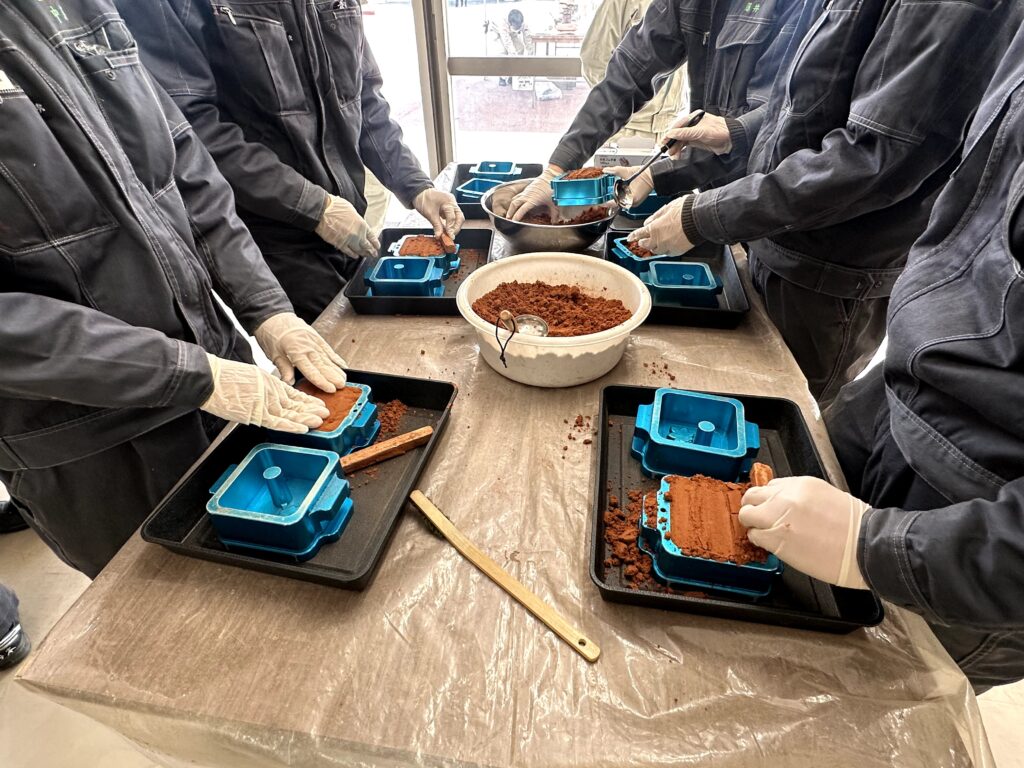 県立広島工業高校 鋳造体験授業を開催しました